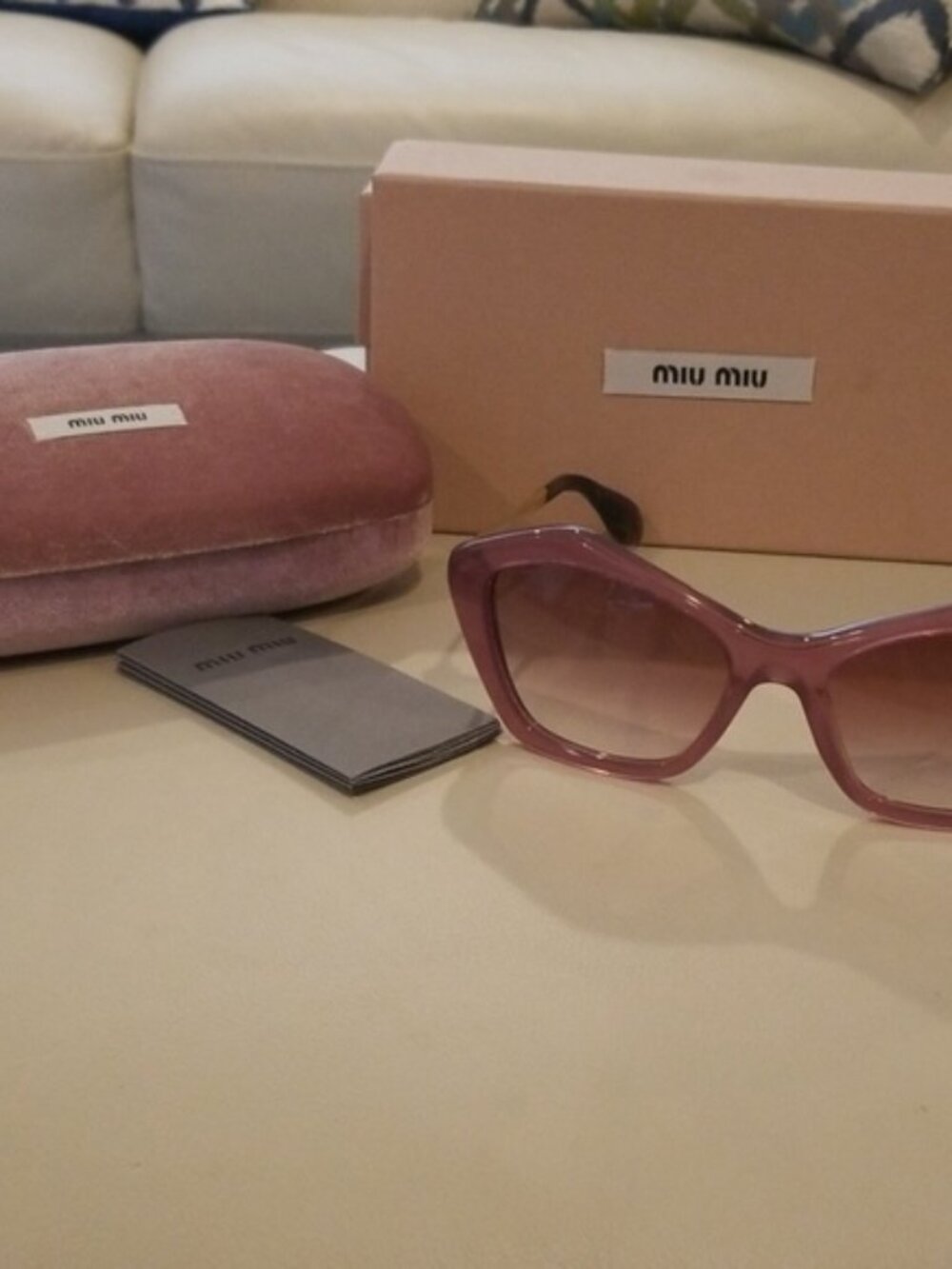 🕶✨✨👓 Miu Miu Sunglasses
